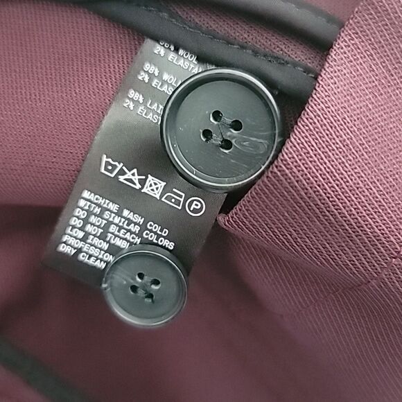 Away Travel The Roundtrip Blazer  In Color Wine - Picture 5 of 8